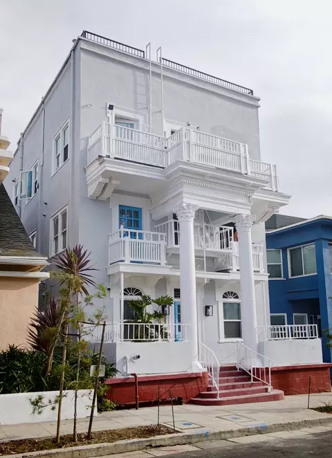 48 Navy St #3, Venice, CA 90291