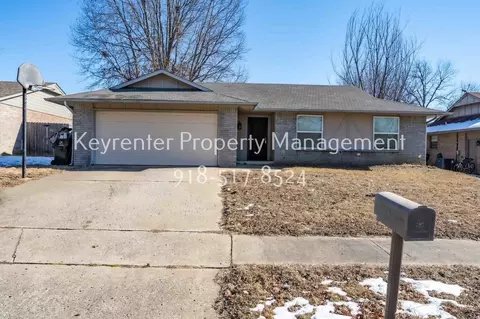 4601 S Cedar Ave, Broken Arrow, OK 74011