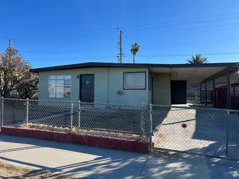 1020 Taos Dr, Barstow, CA 92311