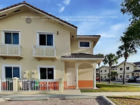 7457 NW 180th St, Hialeah, FL 33015