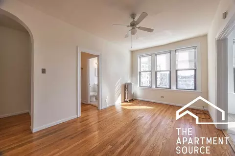 2704 N Sawyer Ave #302, Chicago, IL 60647