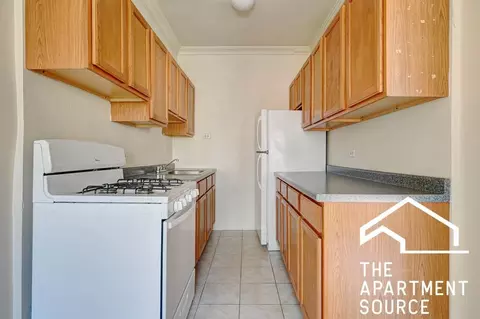 1164 N Dearborn St #402, Chicago, IL 60610
