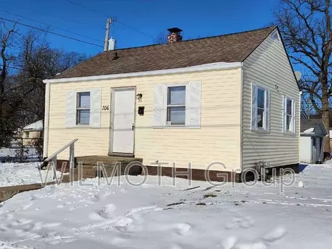 706 W 23rd St, Anderson, IN 46016