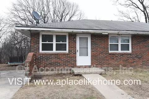 2015 S 14th St, Kansas City, KS 66103