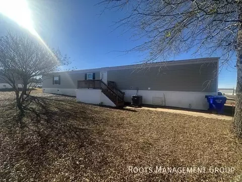 1144 Hunters Mountain Pkwy #1144, Troy, AL 36079