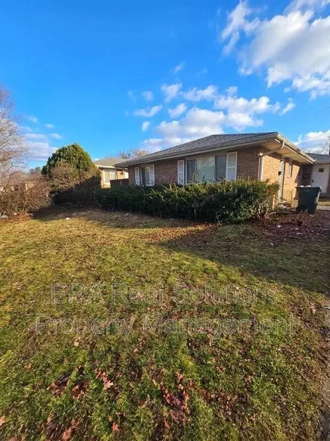 847 Byron Ave, Columbus, OH 43227