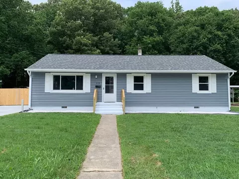 219 Woodhaven Rd, Newport News, VA 23608