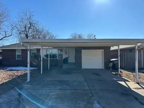 1104 W Robinson St, Norman, OK 73069