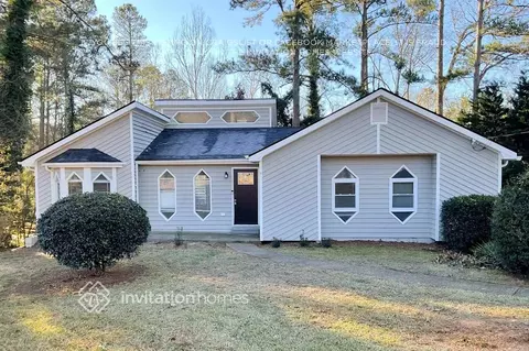 3302 Manchester Dr SW, Lilburn, GA 30047