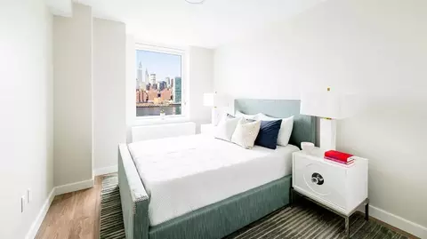 4540 Center Blvd #3411, Long Island City, NY 11109