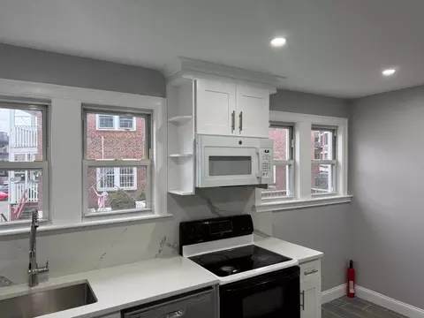113 Lanark Rd #2, Boston, MA 02135