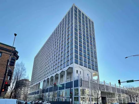 4334 N Hazel St #1011, Chicago, IL 60613