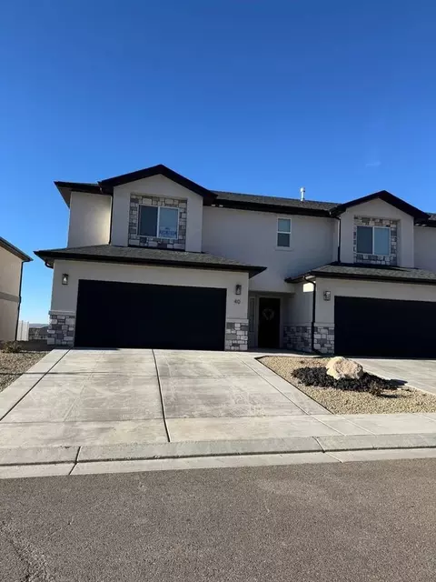 668 E Fiddlers Cove Dr #40, Cedar City, UT 84721