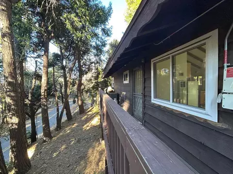 23796 Skyland Dr, Crestline, CA 92325 photo 11