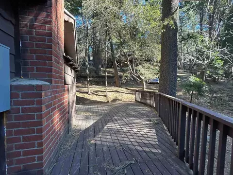 23796 Skyland Dr, Crestline, CA 92325 photo 10