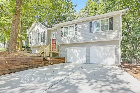 201 Garretts Dr, Douglasville, GA 30134