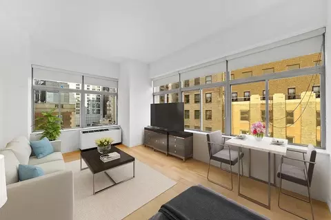 90 Rector St #3Q, New York, NY 10006