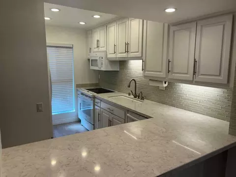5700 Baltimore Dr, La Mesa, CA 91942