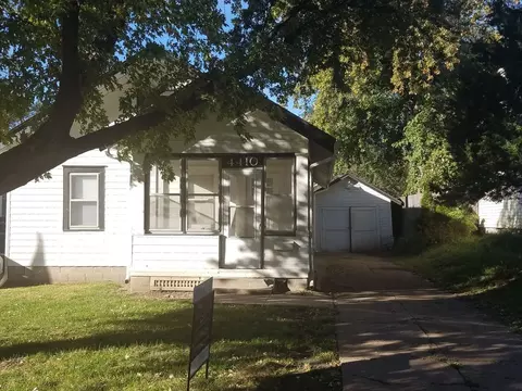 4410 Cass St, Omaha, NE 68131