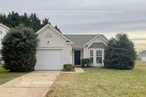 1602 Oakdale Green Dr, Charlotte, NC 28216