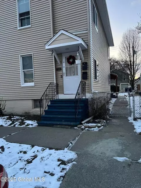 2505 4th Ave, Watervliet, NY 12189