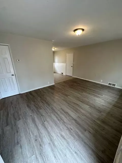 11302 Corrington Ave, Kansas City, MO 64134