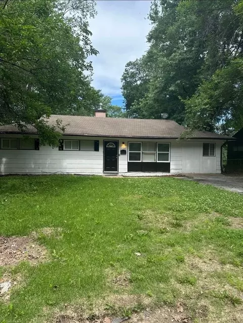 11302 Corrington Ave, Kansas City, MO 64134