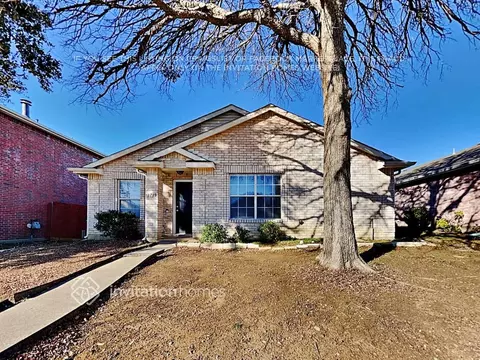 1419 Stella Dr, Lewisville, TX 75067