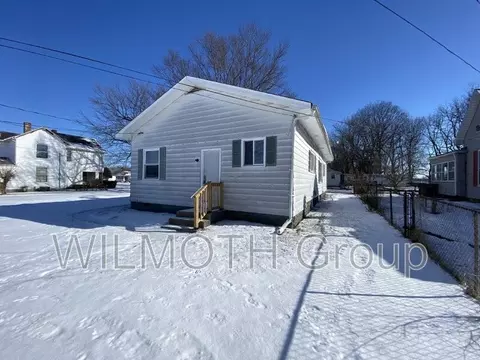 2103 Arrow Ave, Anderson, IN 46016
