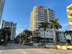 6424 Collins Ave #A303, Miami, FL 33141