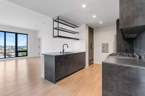 10700 Tabor St #PH15, Los Angeles, CA 90034