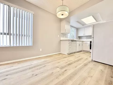 3759 S Canfield Ave #202, Los Angeles, CA 90034