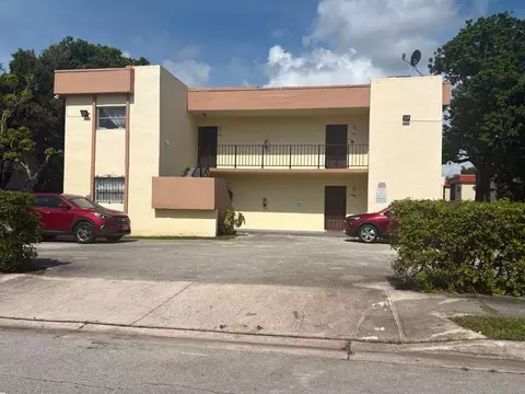 14002 NE 2nd Ct, North Miami, FL 33161