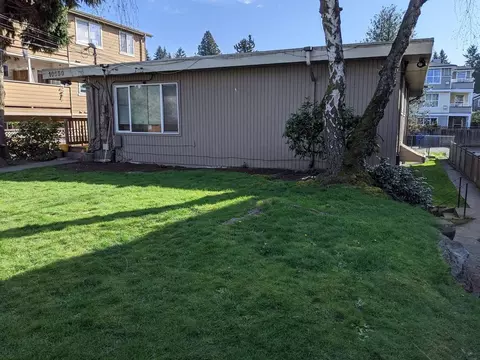 10550 Midvale Ave N #2, Seattle, WA 98133