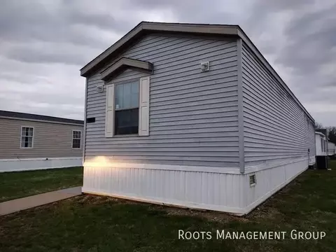 132 Pine Bluff Rd #132, Flint, MI 48504
