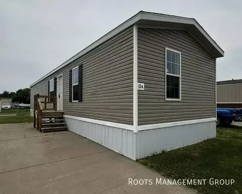 1010 Reservation Rd #D04, Hays, KS 67601