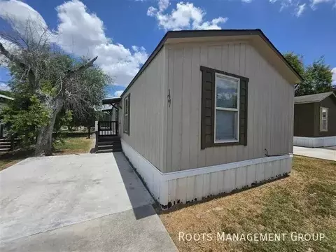 310 Hester Ave #127, Donna, TX 78537