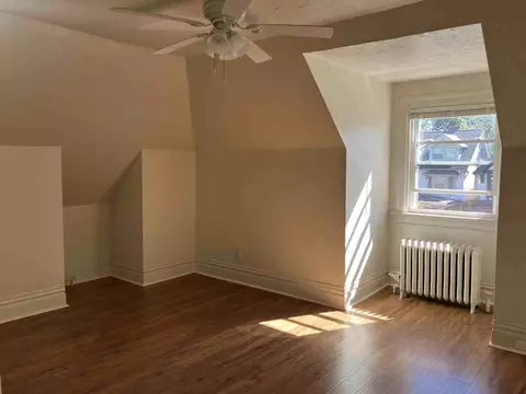6549 Northumberland St #3, Pittsburgh, PA 15217