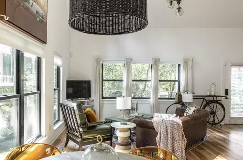 ashland ave ne, Atlanta, GA 30307
