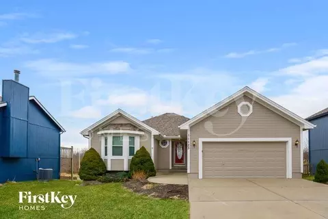 11123 N Lewis Ave, Kansas City, MO 64157
