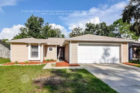 1640 Spinning Wheel Dr, Lutz, FL 33559