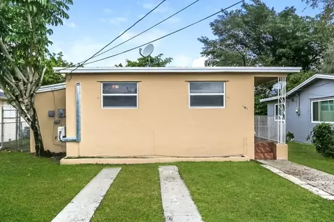 1841 NW 152nd St, Miami Gardens, FL 33054