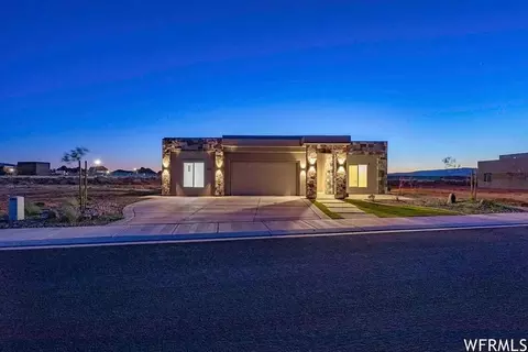 3194 S Hideaway Pl, Hurricane, UT 84737