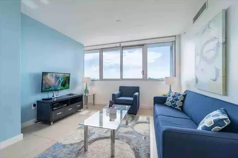 collins ave, Miami Beach, FL 33141