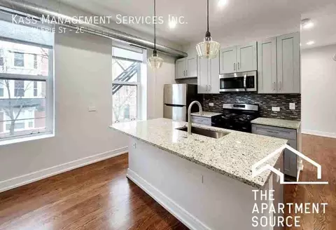 1444 W Erie St #1D, Chicago, IL 60642