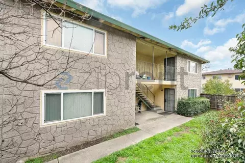 4561 Ashcroft Ave #52, Sacramento, CA 95841