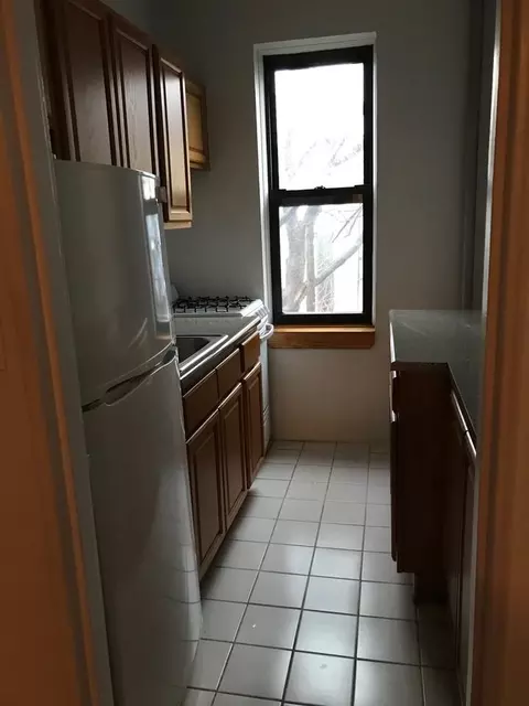 2861 Bainbridge Ave #3F, New York, NY 10458