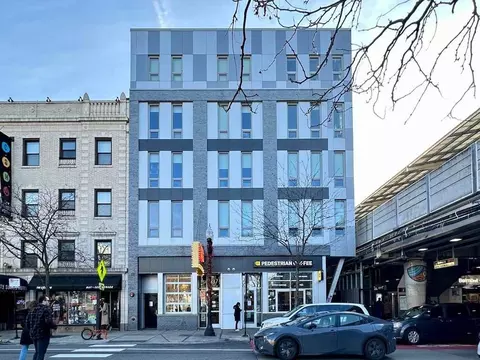 941 W Belmont Ave #408, Chicago, IL 60657