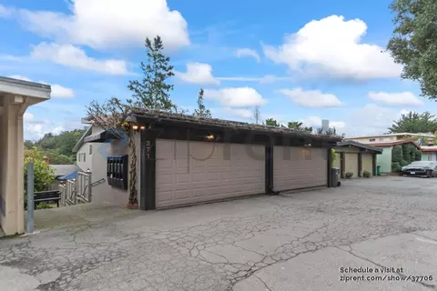371 Somerset Rd #A, Oakland, CA 94611