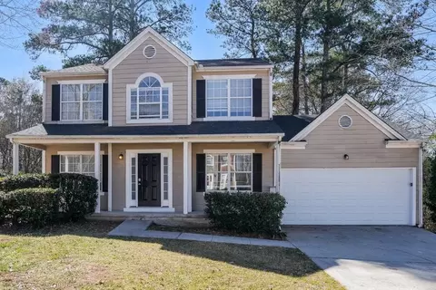 3213 Kings Glen Dr, Decatur, GA 30034